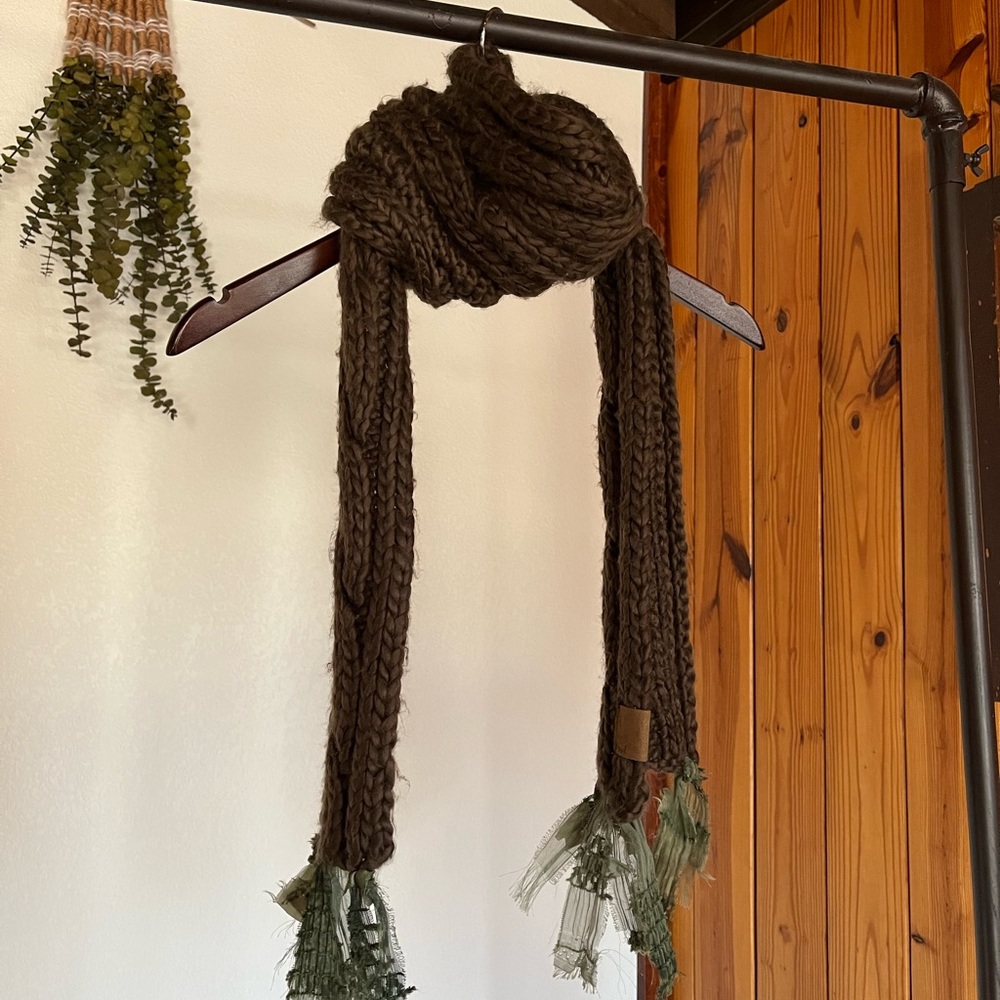 Fossil Knit Scarf
